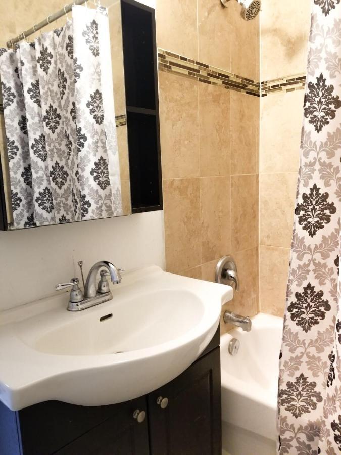 Spacious Mbr Near Kennedy Subway & Go Toronto Eksteriør bilde