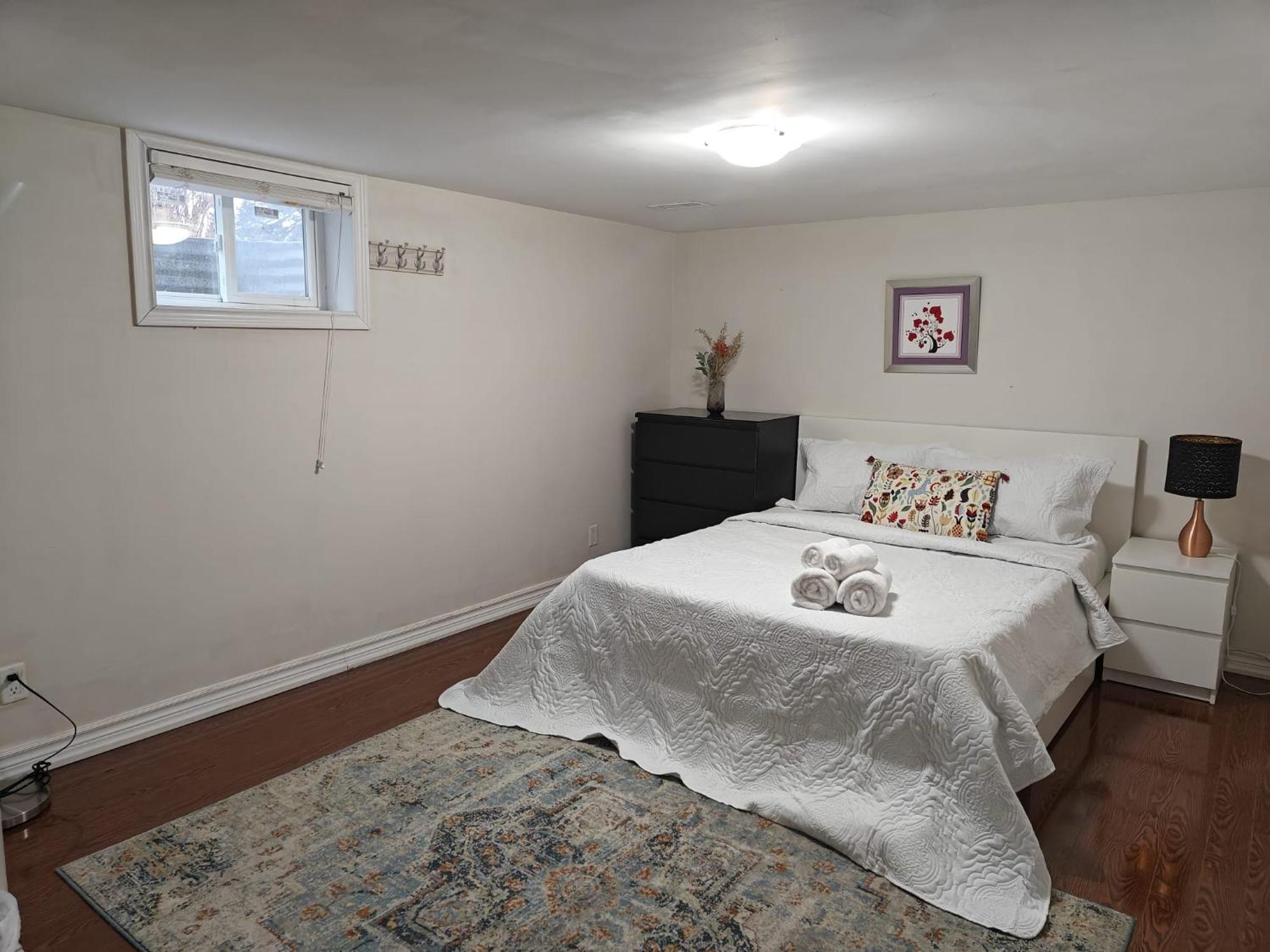 Spacious Mbr Near Kennedy Subway & Go Toronto Eksteriør bilde