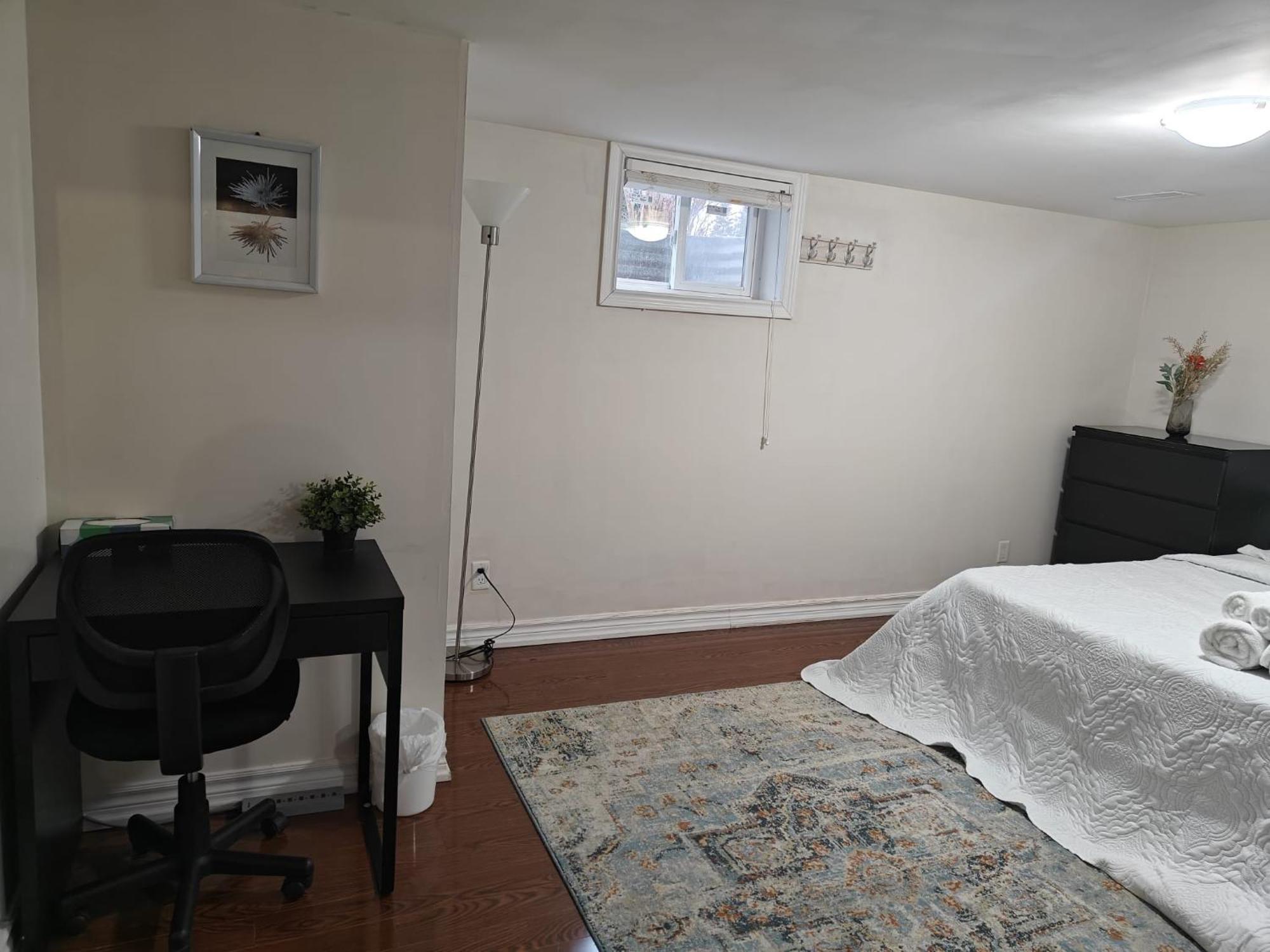 Spacious Mbr Near Kennedy Subway & Go Toronto Eksteriør bilde