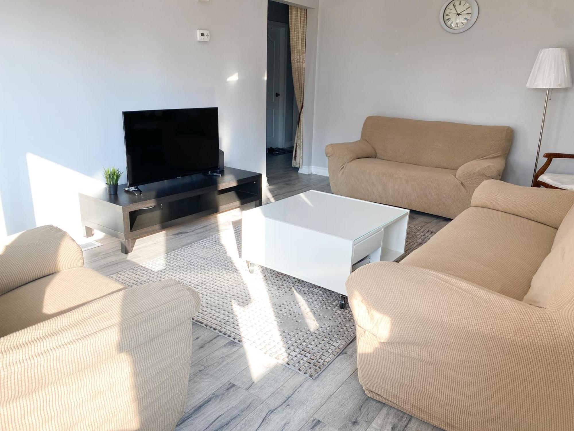 Spacious Mbr Near Kennedy Subway & Go Toronto Eksteriør bilde