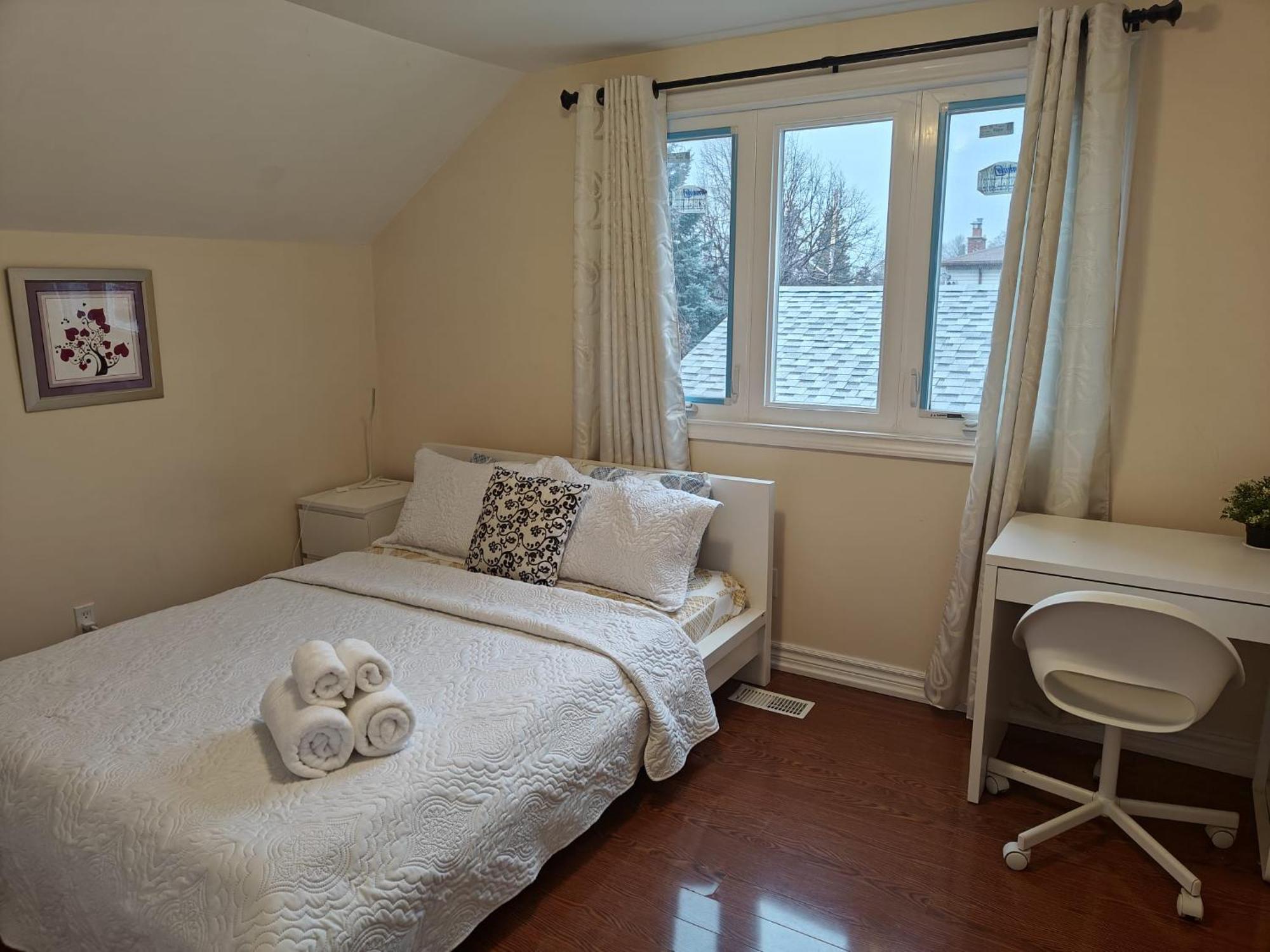 Spacious Mbr Near Kennedy Subway & Go Toronto Eksteriør bilde
