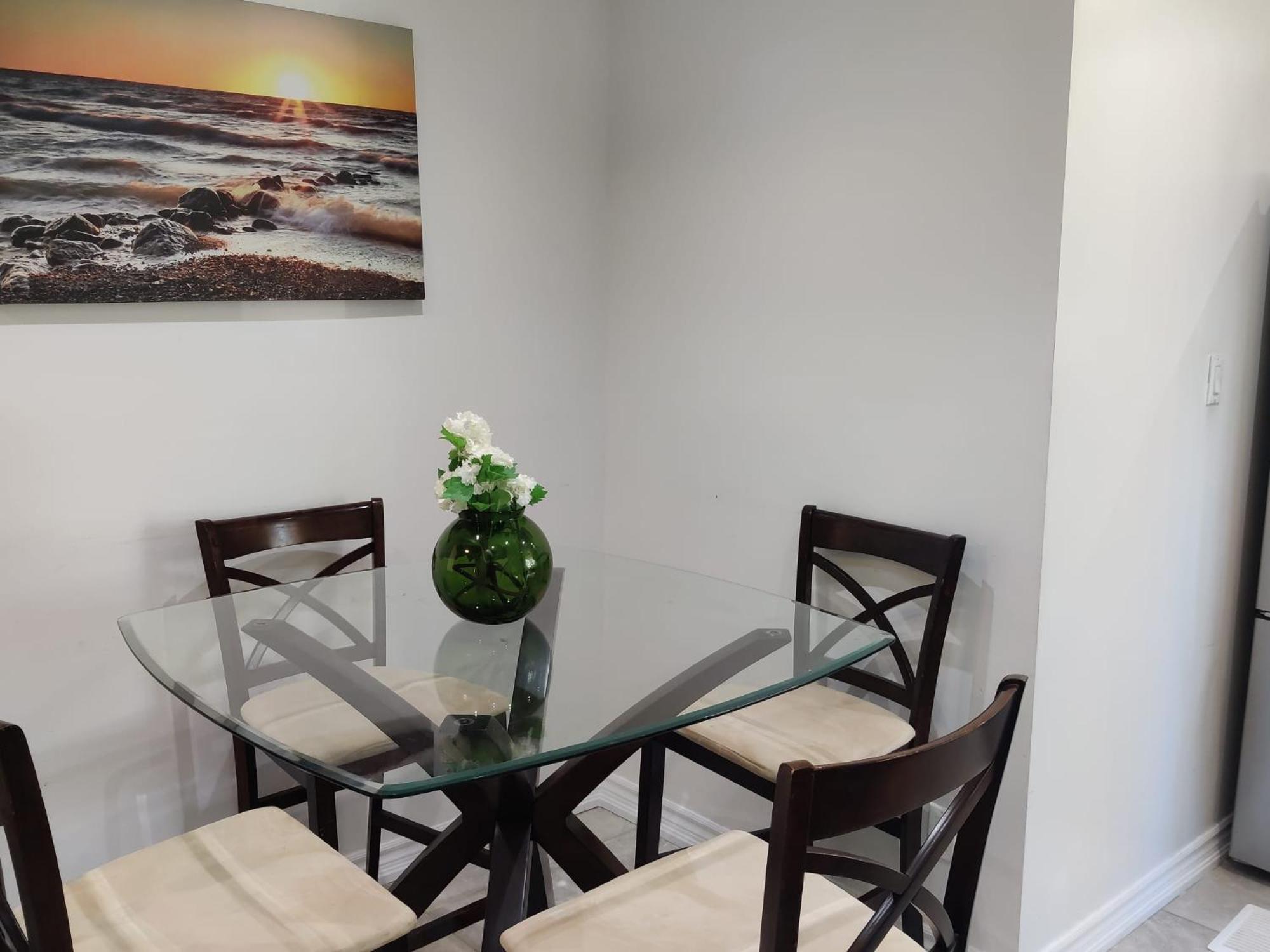 Spacious Mbr Near Kennedy Subway & Go Toronto Eksteriør bilde
